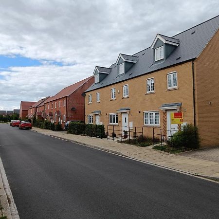3 Bedroom Townhouse Near Bicester Village Exteriör bild