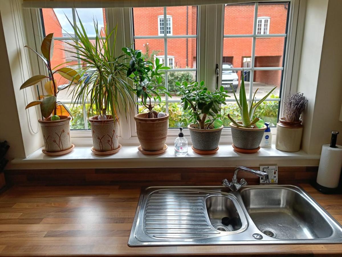 3 Bedroom Townhouse Near Bicester Village Exteriör bild
