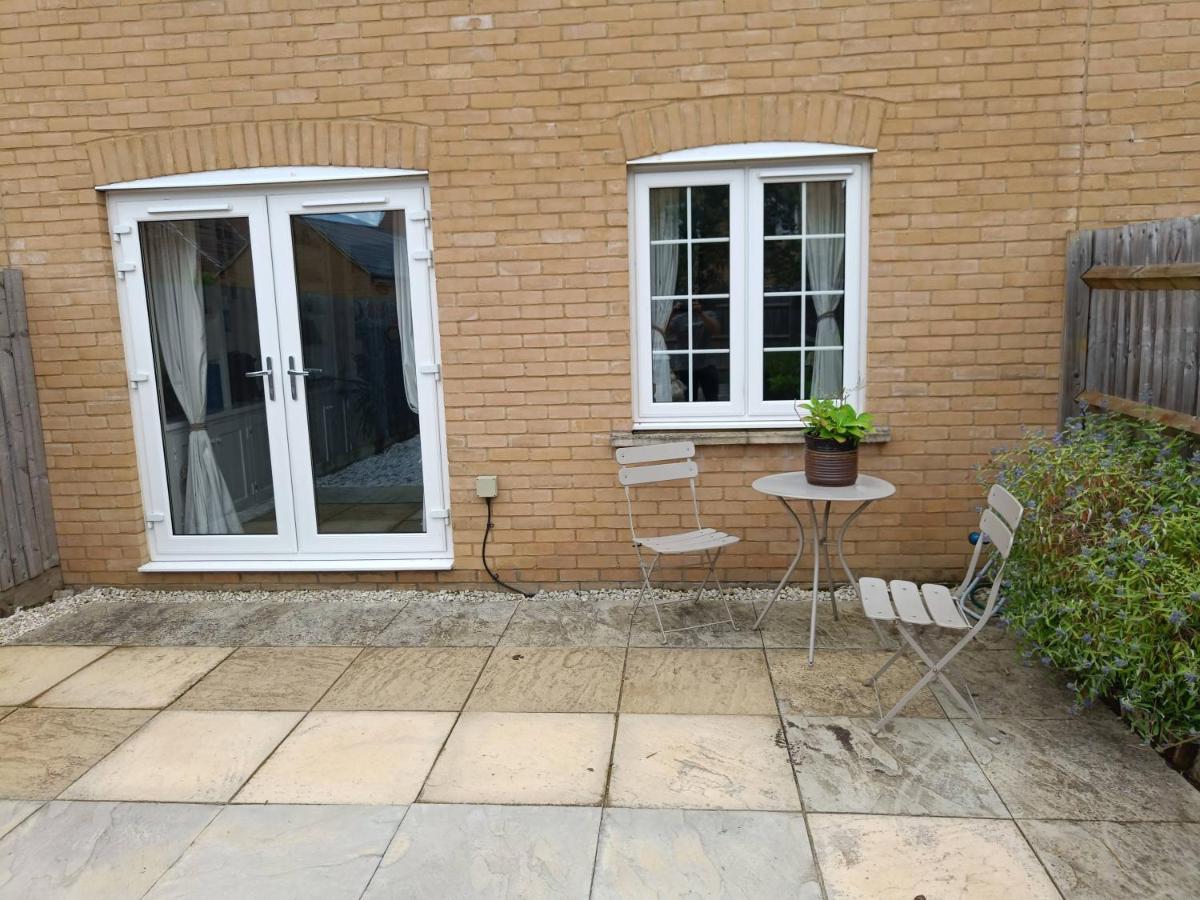 3 Bedroom Townhouse Near Bicester Village Exteriör bild
